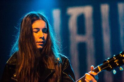 Haim @ Trix, picture 46, photographed by Edwin Houdevelt - FrontView Magazine