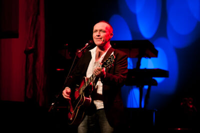 Stef Bos & Band @ de Warande, picture 3, photographed by Carine Wouters - FrontView Magazine