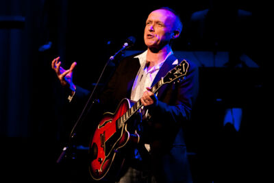 Stef Bos & Band @ de Warande, picture 18, photographed by Carine Wouters - FrontView Magazine