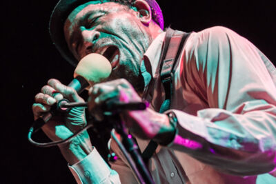 The Grandmothers of Invention @ De Casino Sint-Niklaas, picture 2, photographed by Guy Danneels - FrontView Magazine