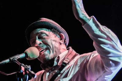 The Grandmothers of Invention @ De Casino Sint-Niklaas, picture 7, photographed by Guy Danneels - FrontView Magazine