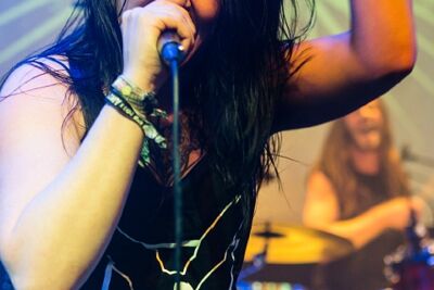 Bliksem @ De Pit, picture 1, photographed by Edwin Houdevelt - FrontView Magazine