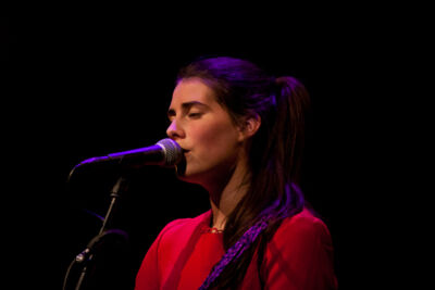 Love Like Birds @ de Warande, picture 7, photographed by Carine Wouters - FrontView Magazine