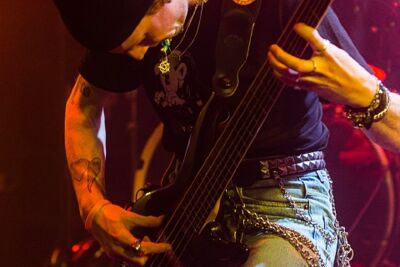 Ynfamia @ De Pit, picture 26, photographed by Edwin Houdevelt - FrontView Magazine