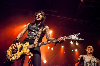Black Veil Brides @ Trix, picture 30, photographed by Dorien Goetschalckx - FrontView Magazine