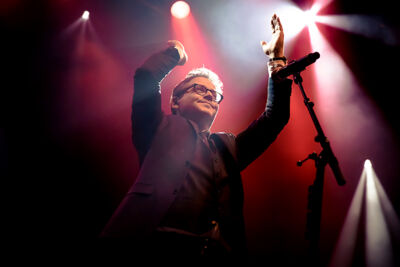 Guus Meeuwis - Het Kan Hier Zo Mooi Zijn @ 013, picture 1, photographed by Elke Briers - FrontView Magazine