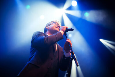 Guus Meeuwis - Het Kan Hier Zo Mooi Zijn @ 013, picture 4, photographed by Elke Briers - FrontView Magazine