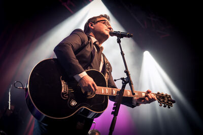 Guus Meeuwis - Het Kan Hier Zo Mooi Zijn @ 013, picture 12, photographed by Elke Briers - FrontView Magazine