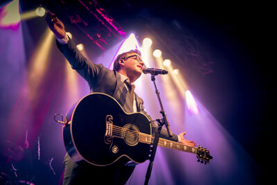 Guus Meeuwis - Het Kan Hier Zo Mooi Zijn @ 013, picture 13, photographed by Elke Briers - FrontView Magazine