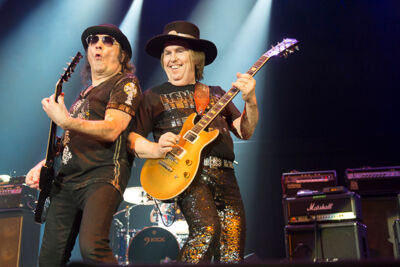 Golden years 25th edition @ sportpaleis, picture 81, photographed by Steven Stausens - FrontView Magazine