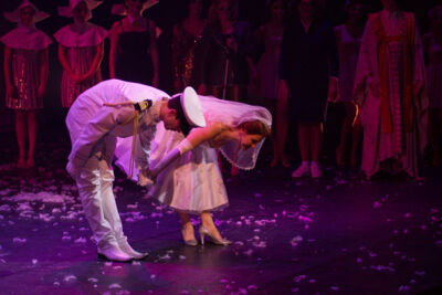 Assepoester - Het Tamelijk Ware Verhaal @ Stadsschouwburg Antwerpen, foto 6, foto's door FrontView Magazine