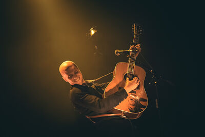 Milow - Homecoming Christmas Concert @ Het Depot, foto 6, foto's door Elke Briers - FrontView Magazine
