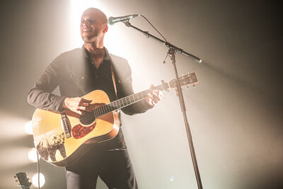 Milow - Homecoming Christmas Concert @ Het Depot, foto 7, foto's door Elke Briers - FrontView Magazine