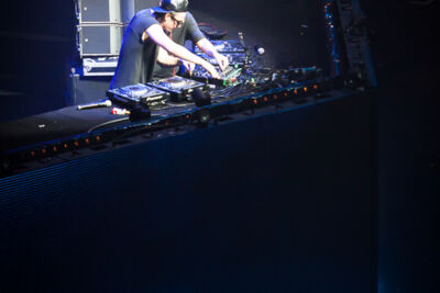 Dimitri Vegas & Like Mike @ Sportpaleis, picture 5, photographed by Jef Matthee - FrontView Magazine