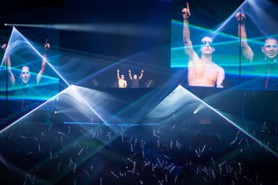 Dimitri Vegas & Like Mike @ Sportpaleis, picture 24, photographed by Jef Matthee - FrontView Magazine