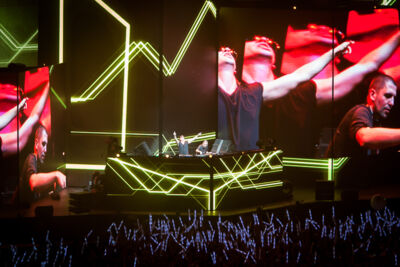 Dimitri Vegas & Like Mike @ Sportpaleis, picture 39, photographed by Jef Matthee - FrontView Magazine