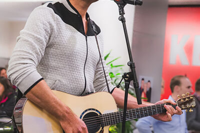 Nick & Simon en Barbara Dex @ Fnac Wijnegem, picture 3, photographed by Elke Briers - FrontView Magazine