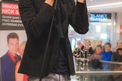 Nick & Simon en Barbara Dex @ Fnac Wijnegem, picture 14, photographed by Elke Briers - FrontView Magazine