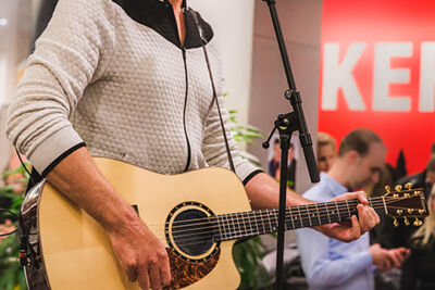 Nick & Simon en Barbara Dex @ Fnac Wijnegem, picture 17, photographed by Elke Briers - FrontView Magazine