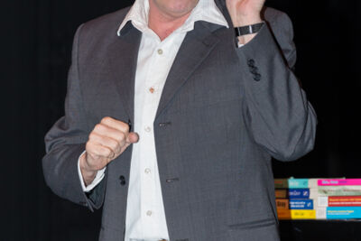Mannen komen van Mars @ Fakkelteater te Antwerpen, picture 9, photographed by Guy Danneels - FrontView Magazine