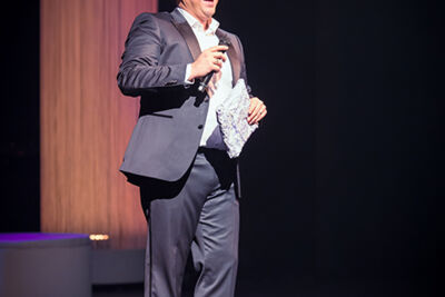 Frans Bauer @ Stadsschouwburg Antwerpen, picture 9, photographed by Elke Briers - FrontView Magazine