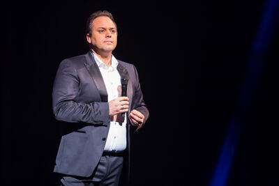 Frans Bauer @ Stadsschouwburg Antwerpen, picture 18, photographed by Elke Briers - FrontView Magazine