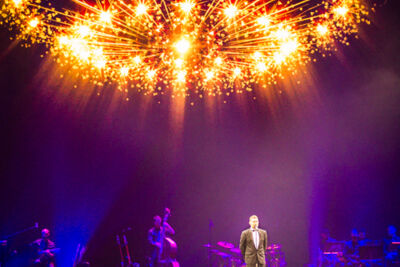 Michael Bublé @ Sportpaleis, picture 9, photographed by Tom Stessens - FrontView Magazine