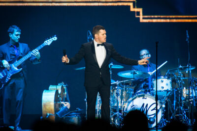 Michael Bublé @ Sportpaleis, picture 12, photographed by Tom Stessens - FrontView Magazine