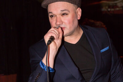Embracing Franki & Guests Charlatan te Gent, picture 18, photographed by Guy Danneels - FrontView Magazine