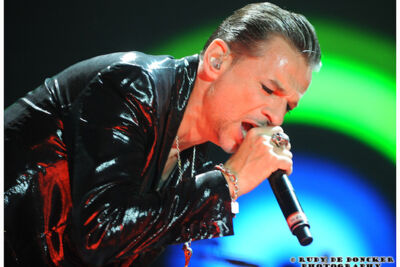 Depeche Mode @ Sportpaleis, picture 10, photographed by Rudy De Doncker - FrontView Magazine