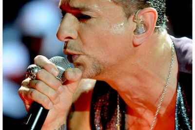 Depeche Mode @ Sportpaleis, picture 16, photographed by Rudy De Doncker - FrontView Magazine