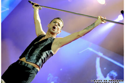 Depeche Mode @ Sportpaleis, picture 18, photographed by Rudy De Doncker - FrontView Magazine