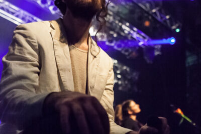 Edward Sharpe And The Magnetic Zeros @ Effenaar, picture 9, photographed by Dorien Goetschalckx - FrontView Magazine