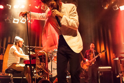Edward Sharpe And The Magnetic Zeros @ Effenaar, picture 12, photographed by Dorien Goetschalckx - FrontView Magazine