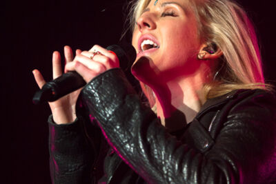 Ellie Goulding @ Vorst Nationaal, picture 7, photographed by Koen Rondelez - FrontView Magazine