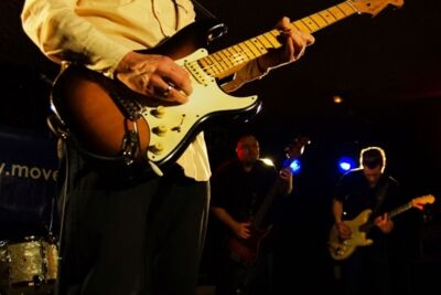 Memo Gonzalez & The bluescasters @ MOD Hasselt, picture 5, photographed by benny antoniw - FrontView Magazine