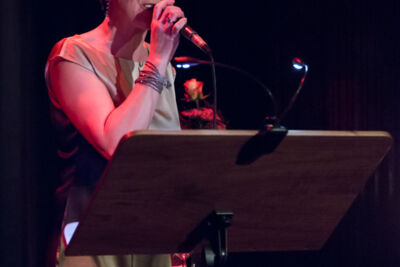 naPUURlijk - Ann De Winne zingt Vlaams @ Fakkelteater te Antwerpen, foto 10, foto's door Guy Danneels - FrontView Magazine