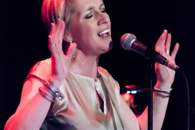 naPUURlijk - Ann De Winne zingt Vlaams @ Fakkelteater te Antwerpen, foto 19, foto's door Guy Danneels - FrontView Magazine