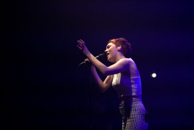 Chlöe Howl @ Vorst Nationaal, picture 7, photographed by Koen Rondelez - FrontView Magazine