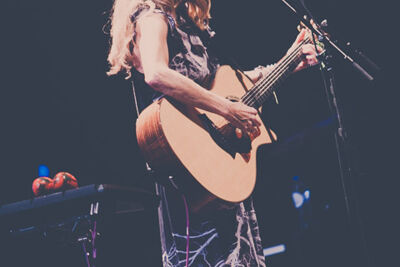 Heather Nova Muziekgebouw Eindhoven, picture 8, photographed by Kris Saelen - FrontView Magazine