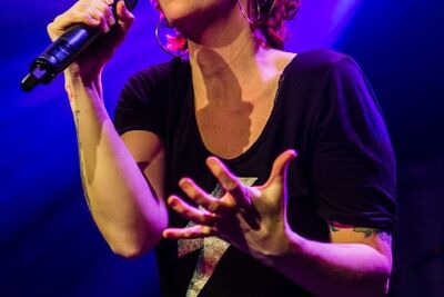 Anneke Van Giersbergen @ 013, picture 19, photographed by Edwin Houdevelt - FrontView Magazine