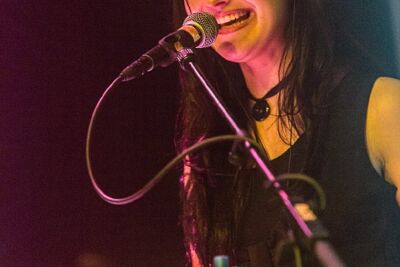 Anneke Van Giersbergen @ 013, picture 20, photographed by Edwin Houdevelt - FrontView Magazine