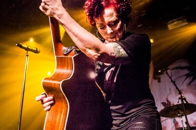 Anneke Van Giersbergen @ 013, picture 24, photographed by Edwin Houdevelt - FrontView Magazine