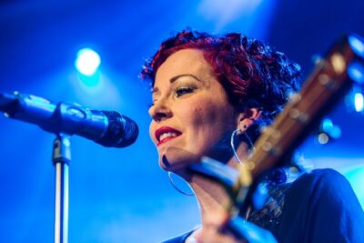 Anneke Van Giersbergen @ 013, picture 25, photographed by Edwin Houdevelt - FrontView Magazine