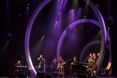 Jan Smit @ Ethias Theater, picture 12, photographed by Elke Briers - FrontView Magazine