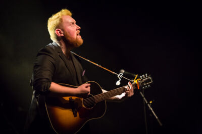 Gavin James @ Het Depot, foto 3, foto's door Gino Verhulst - FrontView Magazine