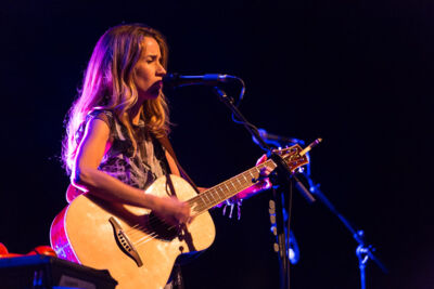 Heather Nova @ Het Depot, picture 10, photographed by Gino Verhulst - FrontView Magazine