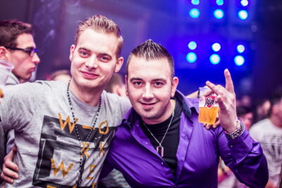 Opening Area V Hasselt met The Opposites & Ronnie Flex, foto 12, foto's door sven dullaert - FrontView Magazine