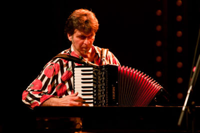 Raymond van het Groenewoud @ de Warande, picture 7, photographed by Carine Wouters - FrontView Magazine