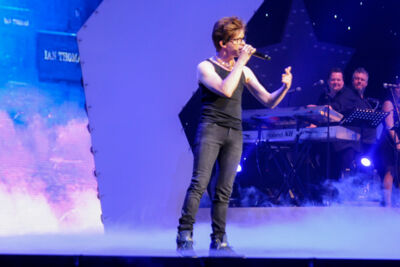 Tegen De Sterren Op live @ Lotto Arena, picture 19, photographed by Youri Vanlommel - FrontView Magazine